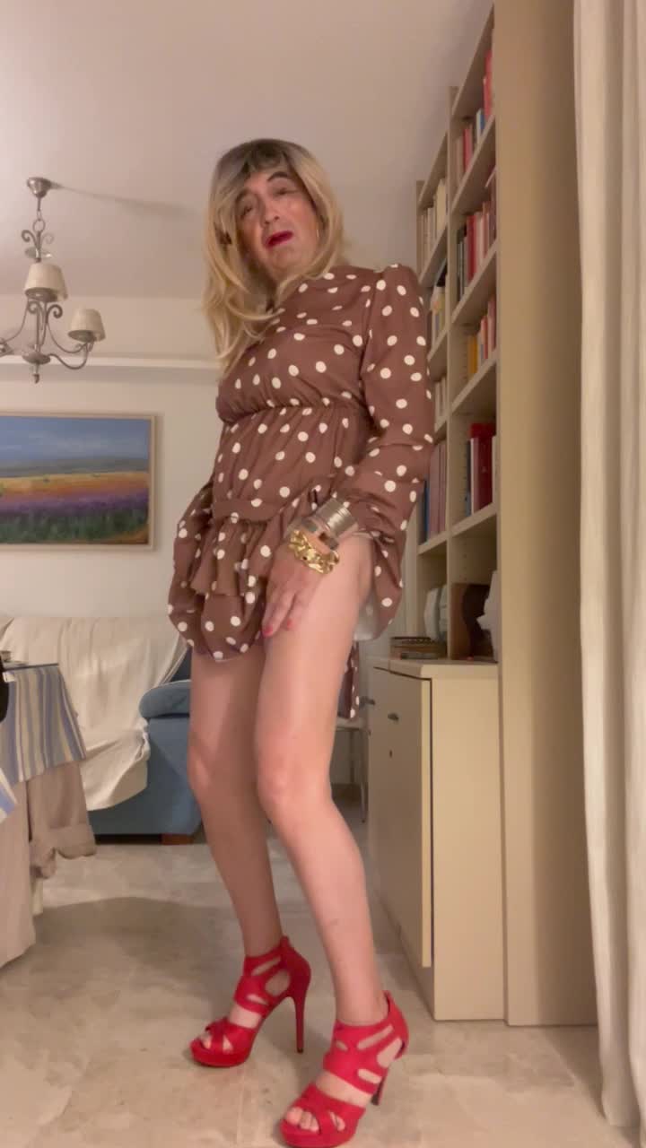 Alina Bellerose cums in beautiful polka dot dress, high red heels, anal